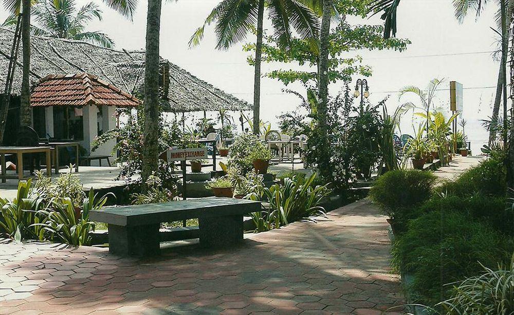 קובאלאם Pappukutty Beach Resort מראה חיצוני תמונה